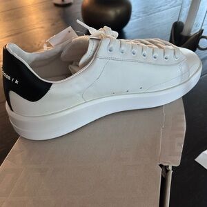 Mens Golden Goose Pure New White/Black Sneaker. Size 44/11